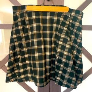Green/cream plaid mini skirt